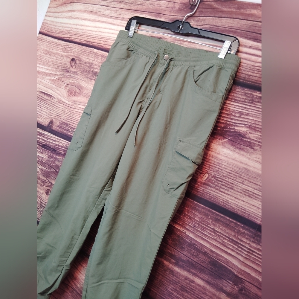 Columbia Olive Women's Outdoor Pants Size Medium! - Picture 2 of 5